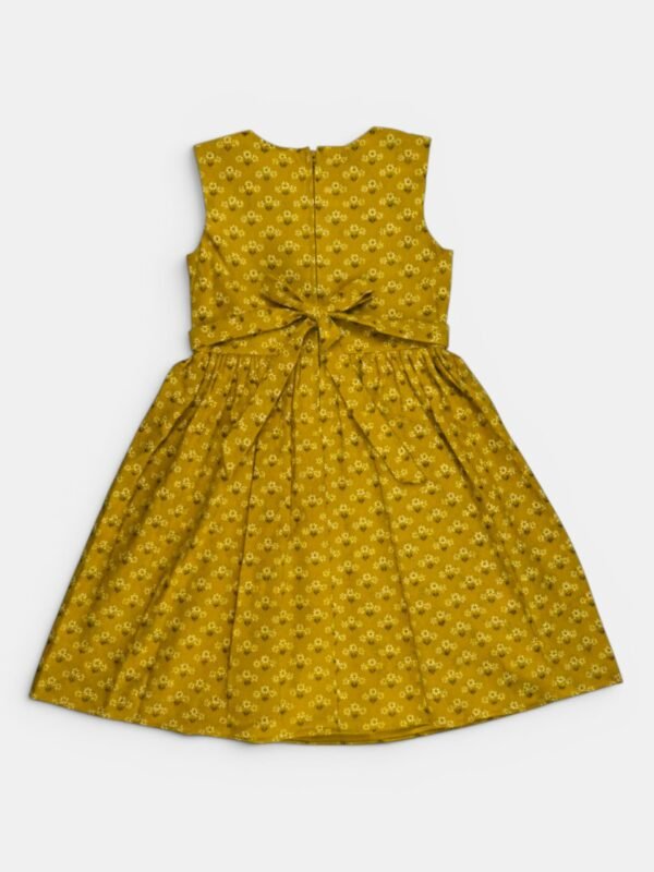 1.Flowery Cotton dress back Flowery cotton dress